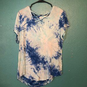 No Boundaries XL V-neck Tie-dye Shirt